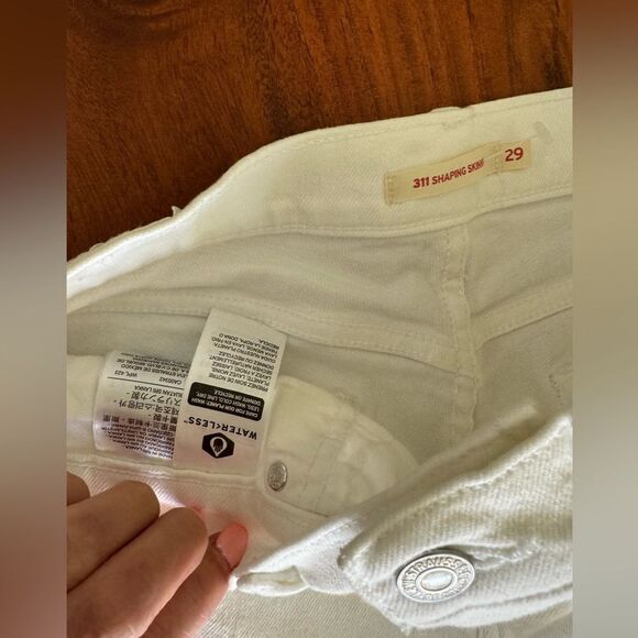 Levi’s white tab 311 Shaping Skinny WHITE EUC SZ 29 - Picture 7 of 8
